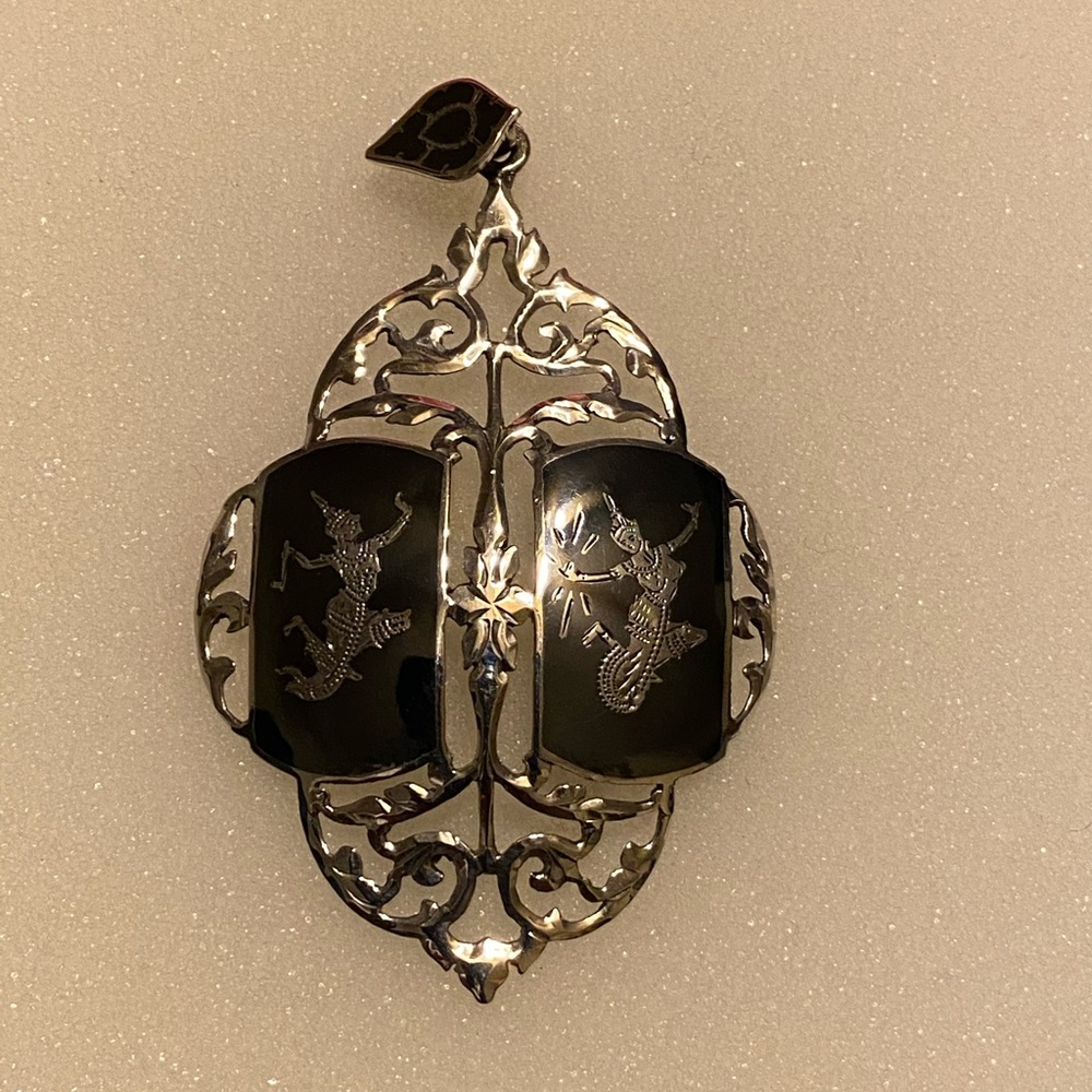 Siam sterling silver pendant